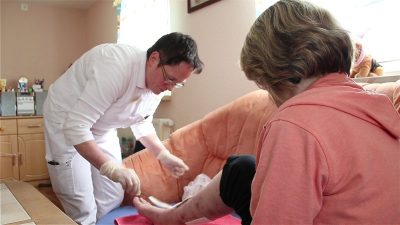 029_PflegeD_Schaedlich_Standbilder von Video