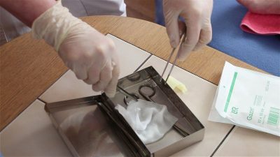 031_PflegeD_Schaedlich_Standbilder von Video